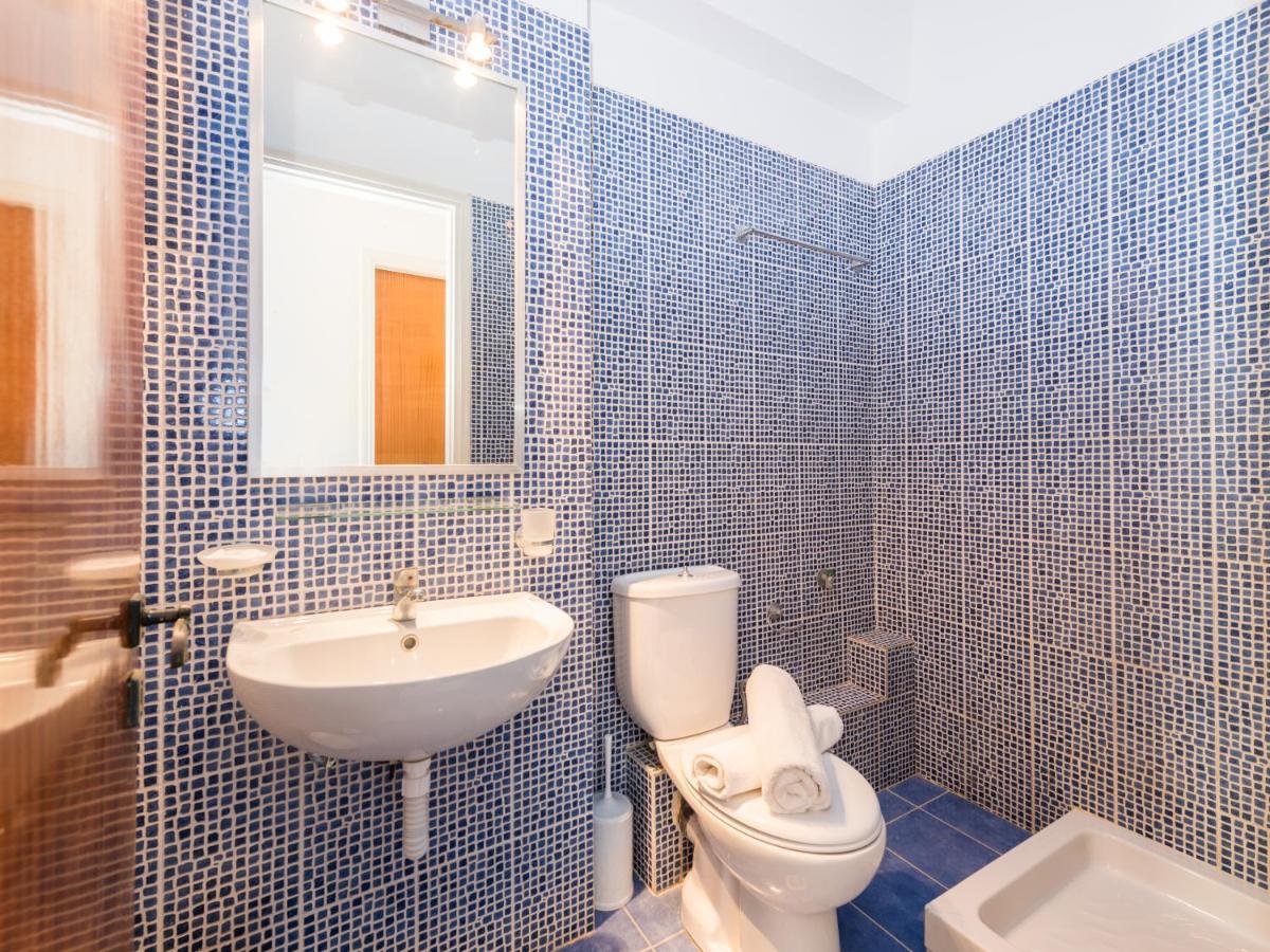 Anastasia Miramar Deluxe Apartments Акротірі Екстер'єр фото
